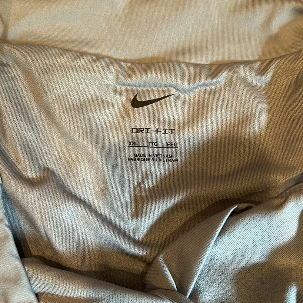 NWT NIKE dri fit Light Gray Athletic running Shorts size XXL